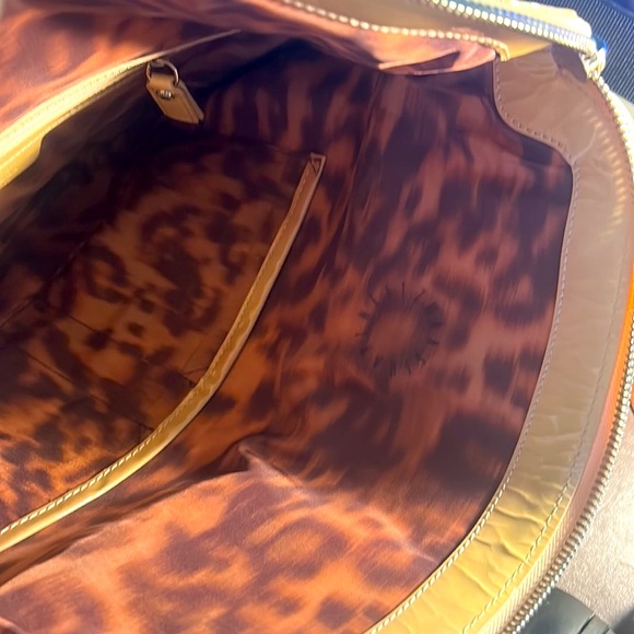 Stuart Weitsman combination of pattern and snake leather - Picture 5 of 5